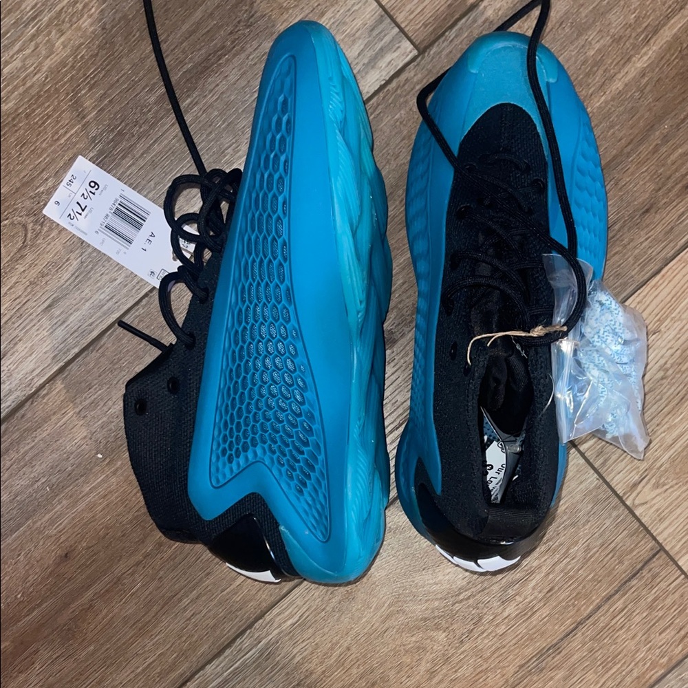 A.E. 1 Black and Blue basketball shoes